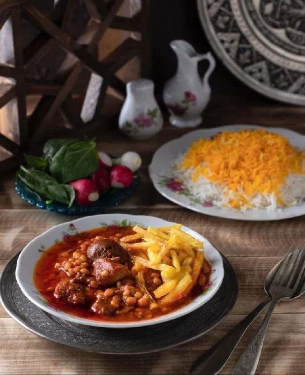 آموزش پخت خورش قیمه با پیاز خشک فلوربانو